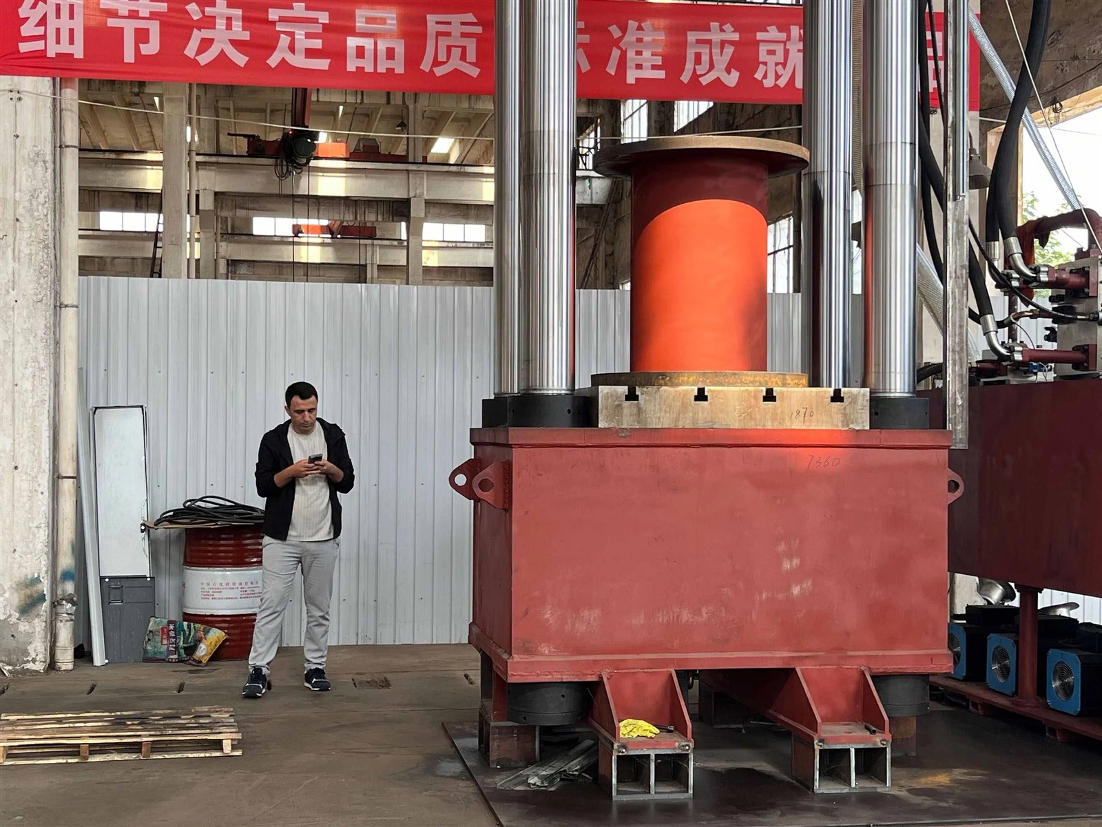 Custom Production of Cold-Extrusion Hydraulic Presses Custom Production of Cold-Extrusion Hydraulic Presses